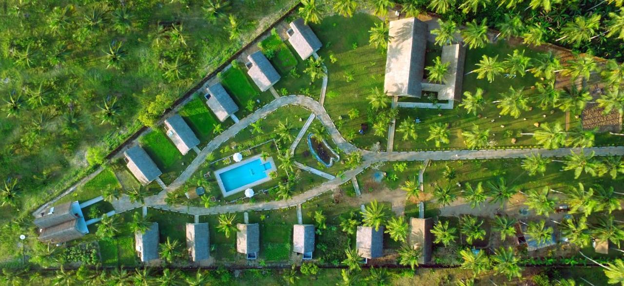 Coco Village Hotel Chilaw Bangadeniya Экстерьер фото