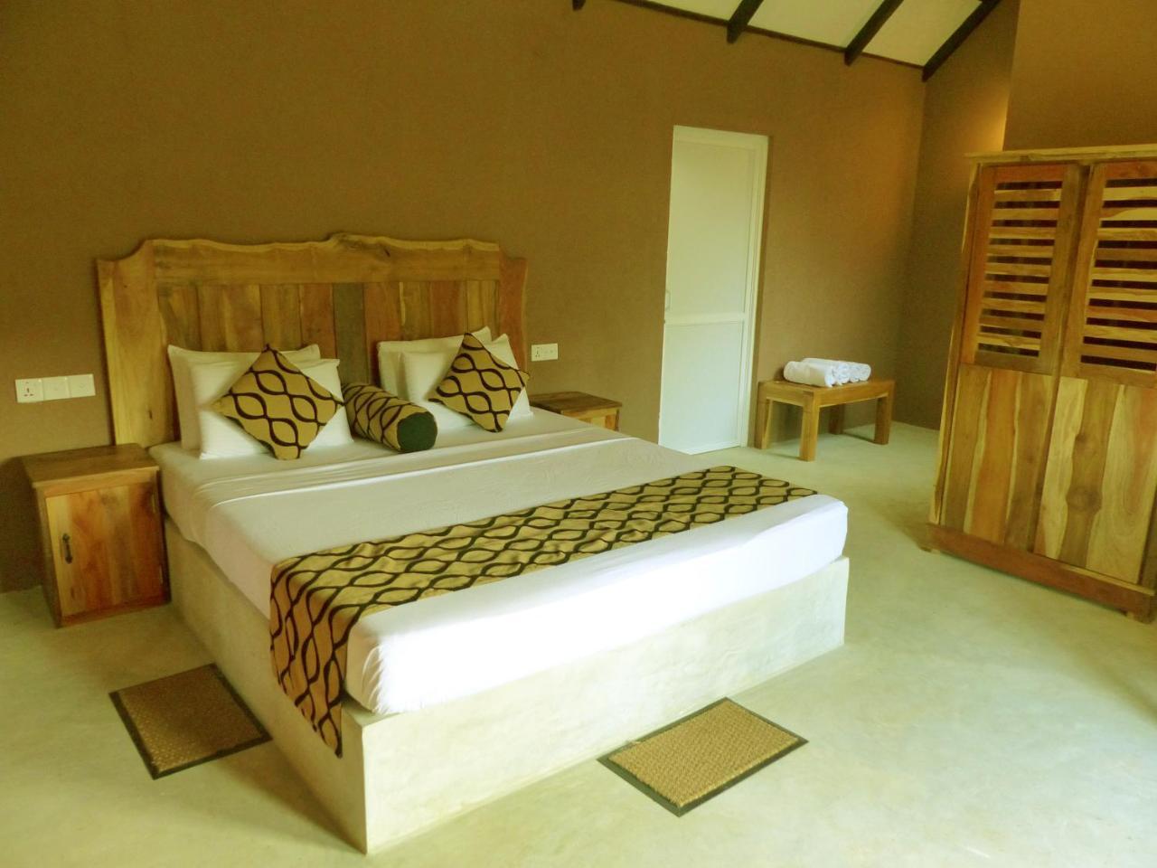 Coco Village Hotel Chilaw Bangadeniya Экстерьер фото
